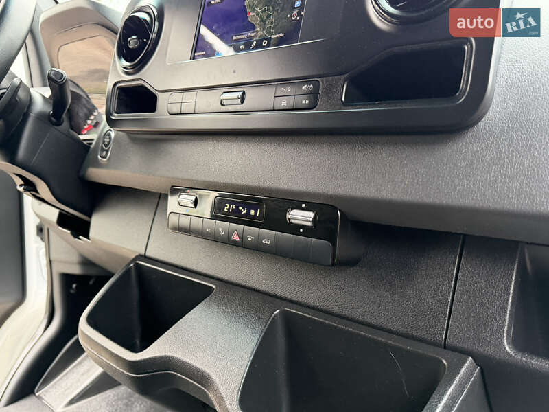 Вантажний фургон Mercedes-Benz Sprinter 2020 в Рівному
