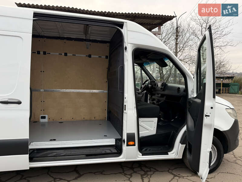 Вантажний фургон Mercedes-Benz Sprinter 2020 в Рівному