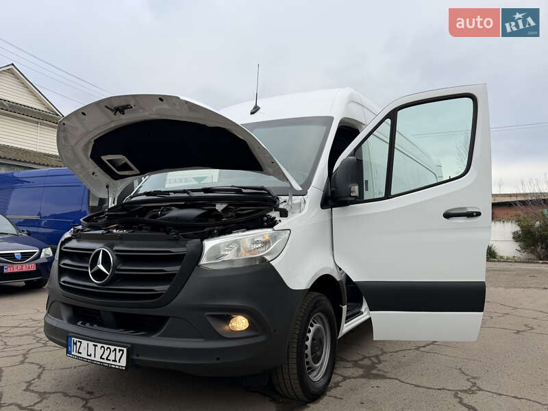 Вантажний фургон Mercedes-Benz Sprinter 2020 в Рівному