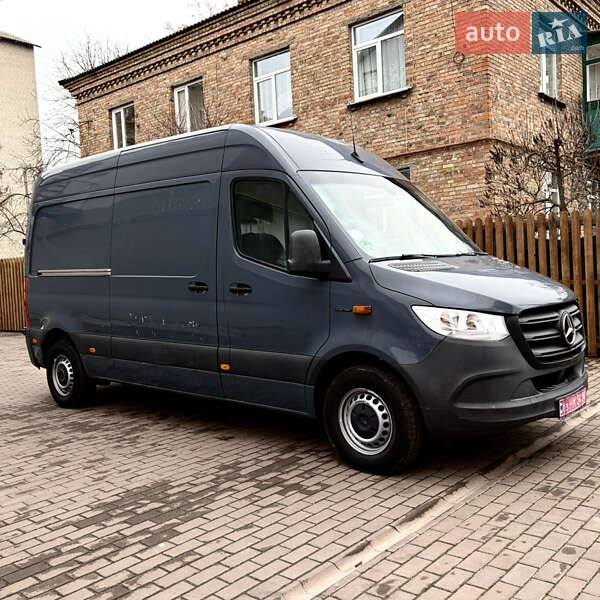 Mercedes-Benz Sprinter 2021