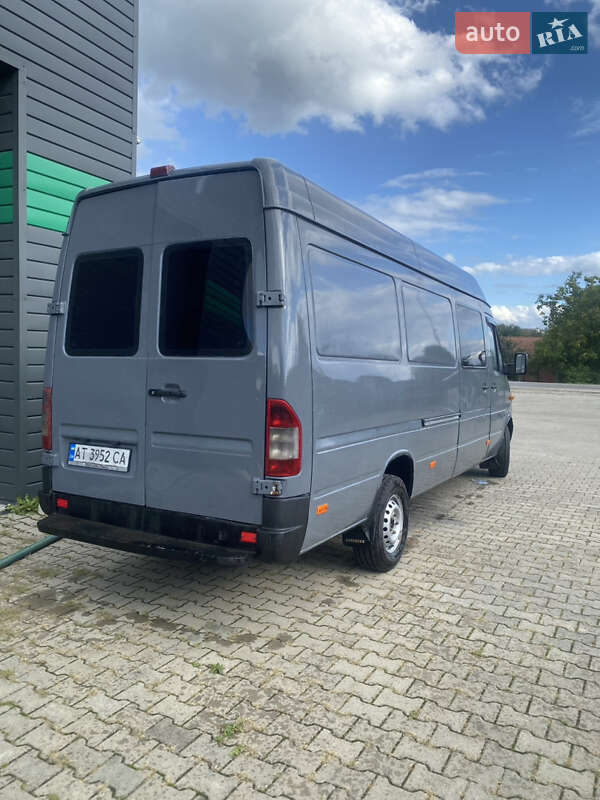 Мікроавтобус Mercedes-Benz Sprinter 2004 в Коломиї фото 16 Мікроавтобус Mercedes-Benz Sprinter 2004 в Коломиї