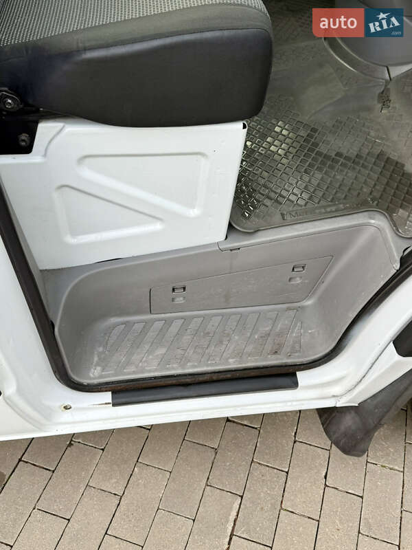 Вантажопасажирський фургон Mercedes-Benz Sprinter 2012 в Одесі