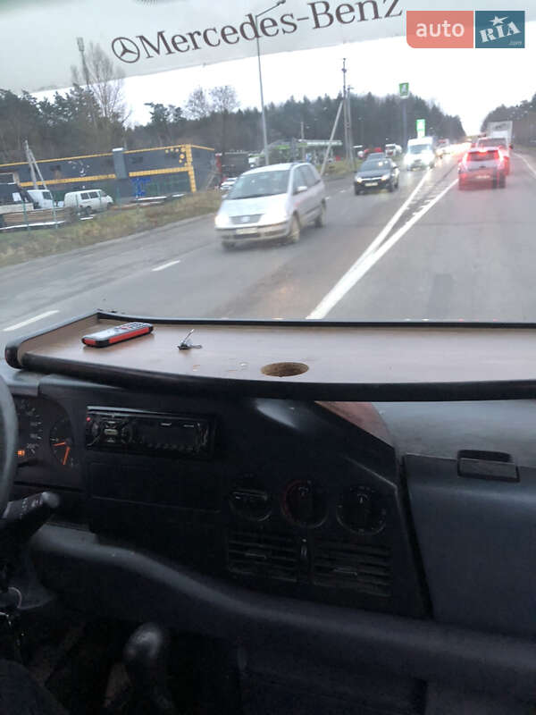 Грузовой фургон Mercedes-Benz Sprinter 1999 в Львове фото 11 Грузовой фургон Mercedes-Benz Sprinter 1999 в Львове