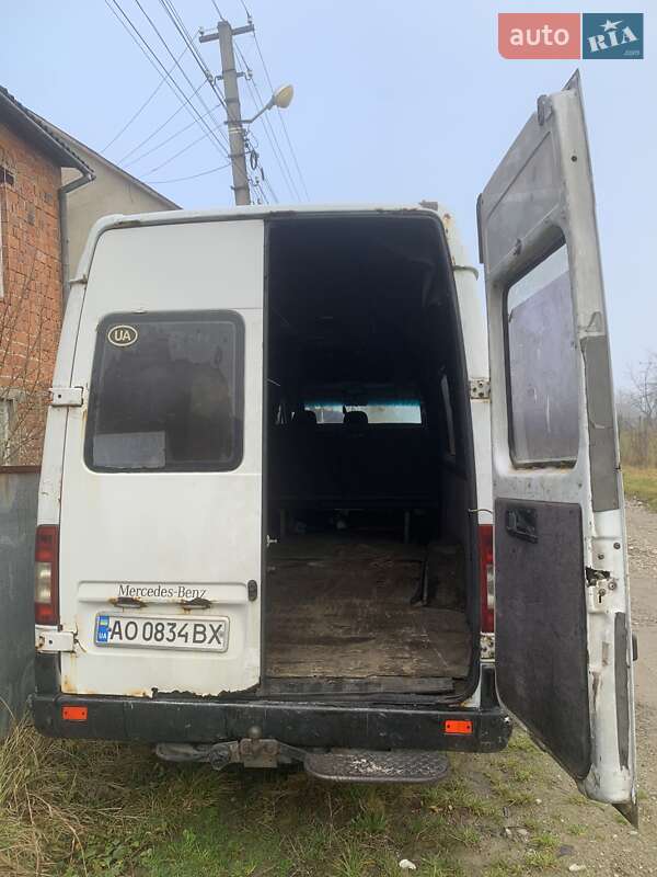 Мікроавтобус Mercedes-Benz Sprinter 2004 в Хусті фото 3 Мікроавтобус Mercedes-Benz Sprinter 2004 в Хусті