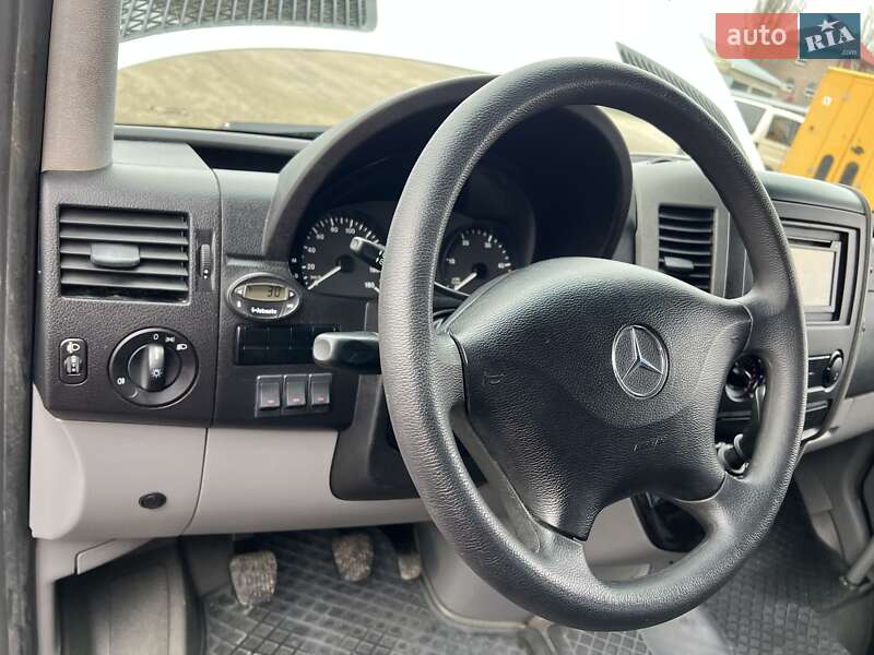 Туристичний / Міжміський автобус Mercedes-Benz Sprinter 2013 в Хотині фото 26 Туристичний / Міжміський автобус Mercedes-Benz Sprinter 2013 в Хотині