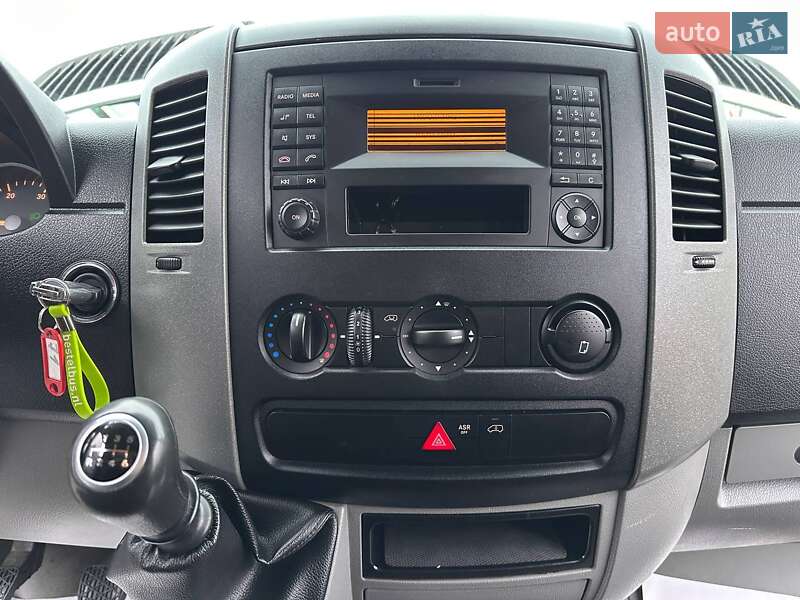 Вантажний фургон Mercedes-Benz Sprinter 2016 в Рівному
