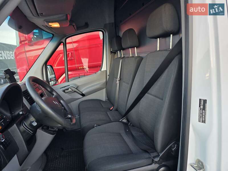 Грузовой фургон Mercedes-Benz Sprinter 2017 в Тячеве фото 12 Грузовой фургон Mercedes-Benz Sprinter 2017 в Тячеве