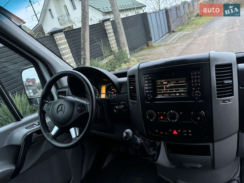 Вантажний фургон Mercedes-Benz Sprinter 2016 в Ковелі фото 16 Вантажний фургон Mercedes-Benz Sprinter 2016 в Ковелі