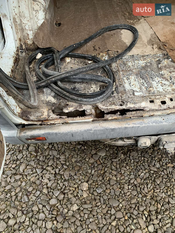 Грузовой фургон Mercedes-Benz Sprinter 1997 в Жидачове фото 11 Грузовой фургон Mercedes-Benz Sprinter 1997 в Жидачове