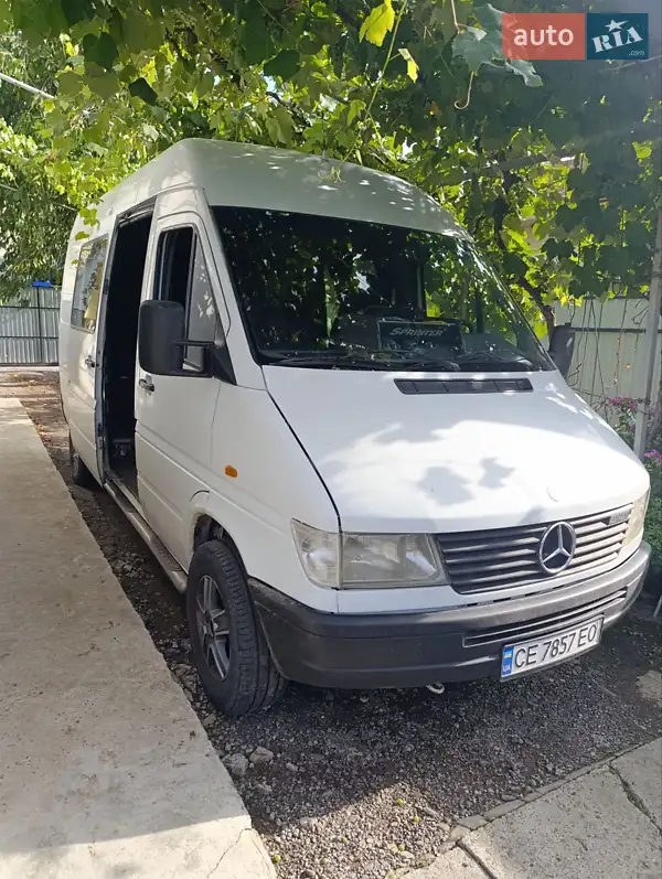 Mercedes-Benz Sprinter