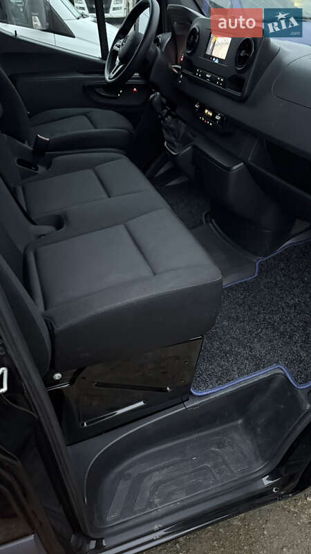 Вантажний фургон Mercedes-Benz Sprinter 2020 в Чернівцях фото 19 Вантажний фургон Mercedes-Benz Sprinter 2020 в Чернівцях