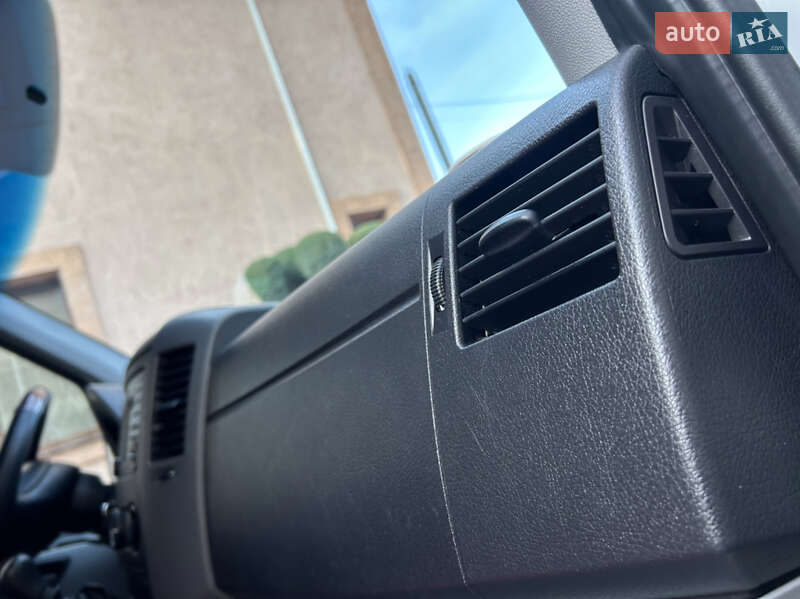 Грузовой фургон Mercedes-Benz Sprinter 2018 в Тячеве фото 42 Грузовой фургон Mercedes-Benz Sprinter 2018 в Тячеве