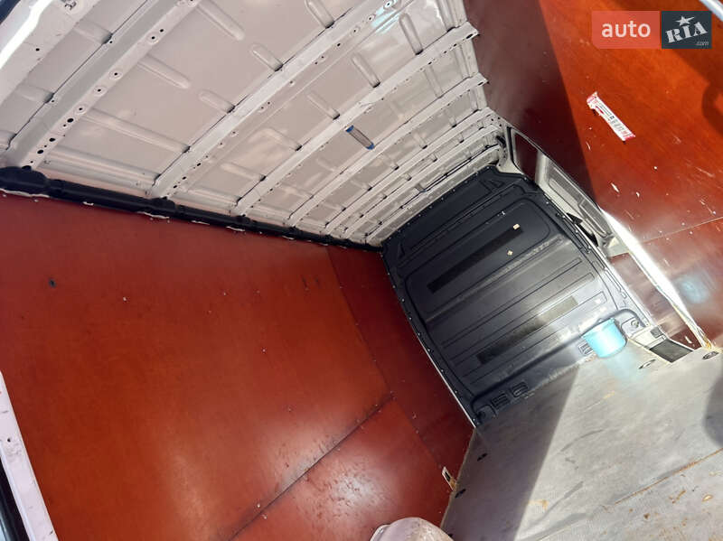 Грузовой фургон Mercedes-Benz Sprinter 2018 в Тячеве фото 70 Грузовой фургон Mercedes-Benz Sprinter 2018 в Тячеве