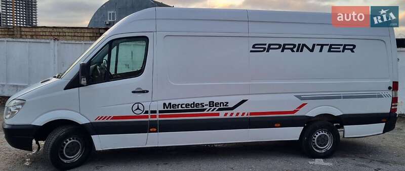 Грузовой фургон Mercedes-Benz Sprinter 2011 в Киеве фото 4 Грузовой фургон Mercedes-Benz Sprinter 2011 в Киеве