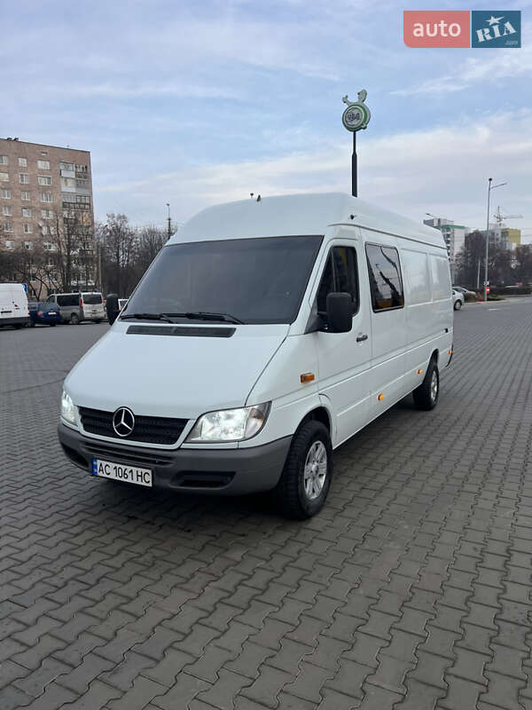 Mercedes-Benz Sprinter 2005 Mercedes-Benz Sprinter 2005