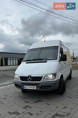Грузовой фургон Mercedes-Benz Sprinter 2003 в Тячеве