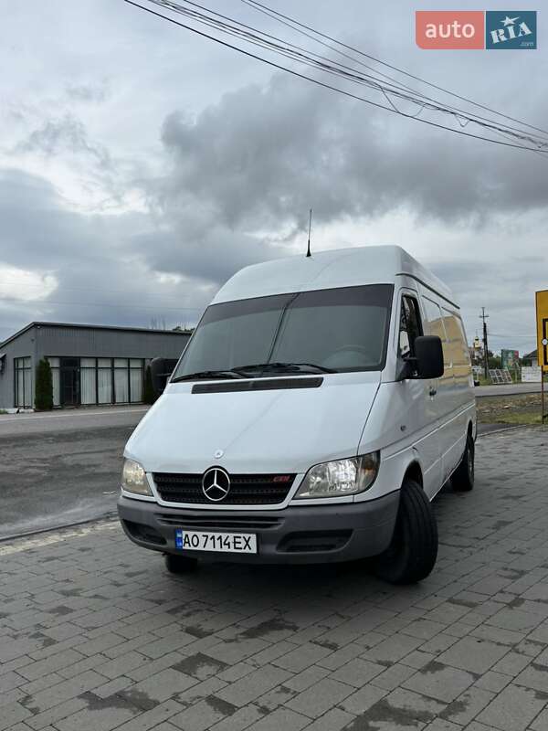 Mercedes-Benz Sprinter 2003