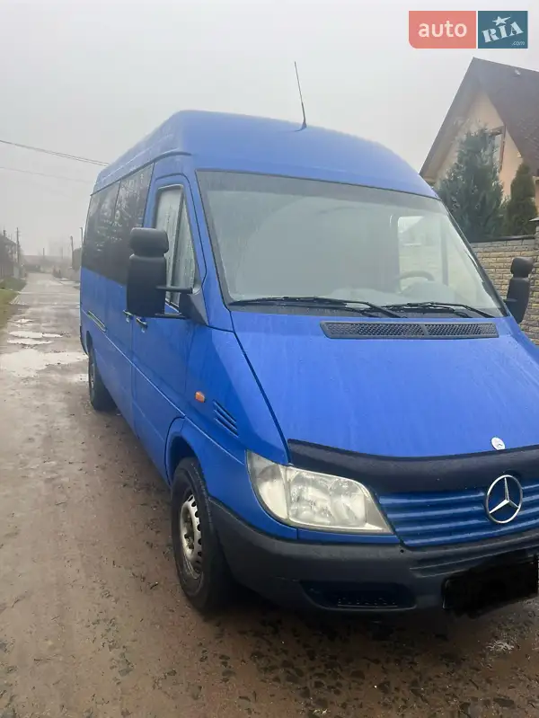Mercedes-Benz Sprinter
