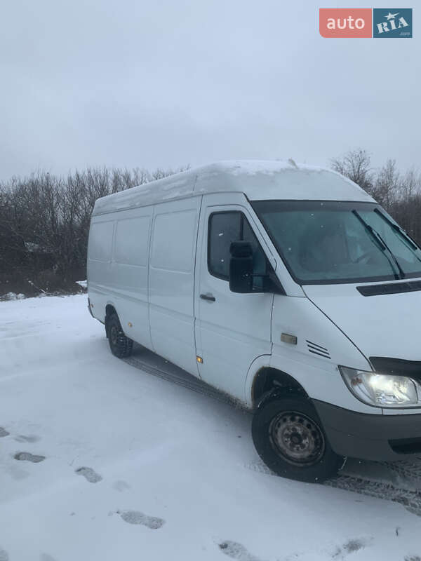 Вантажний фургон Mercedes-Benz Sprinter 2005 в Києві фото 3 Вантажний фургон Mercedes-Benz Sprinter 2005 в Києві