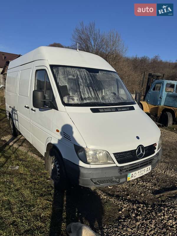 Mercedes-Benz Sprinter 2006