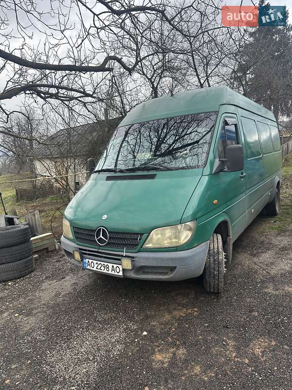 Mercedes-Benz Sprinter 2000