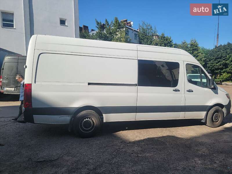 Грузовой фургон Mercedes-Benz Sprinter 2023 в Львове