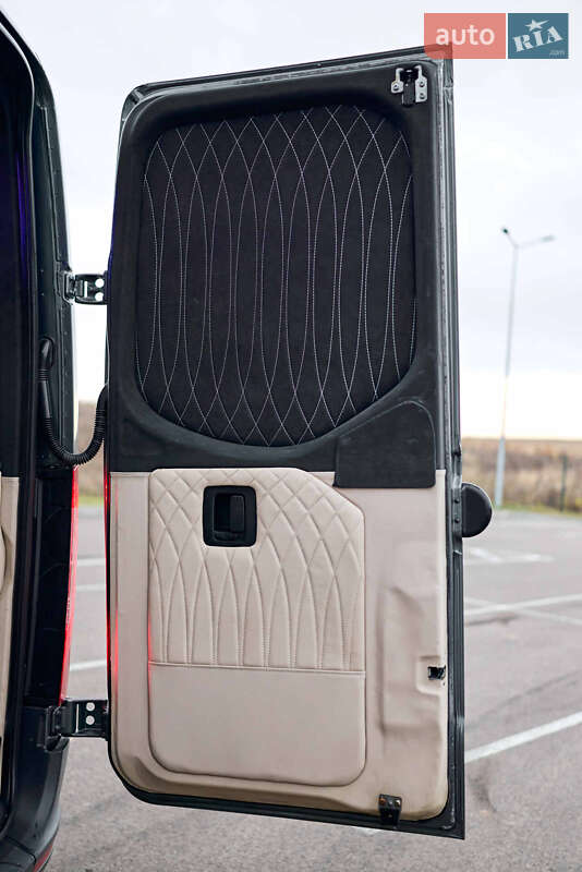 Универсал Mercedes-Benz Sprinter 2018 в Ровно