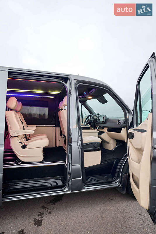 Универсал Mercedes-Benz Sprinter 2018 в Ровно