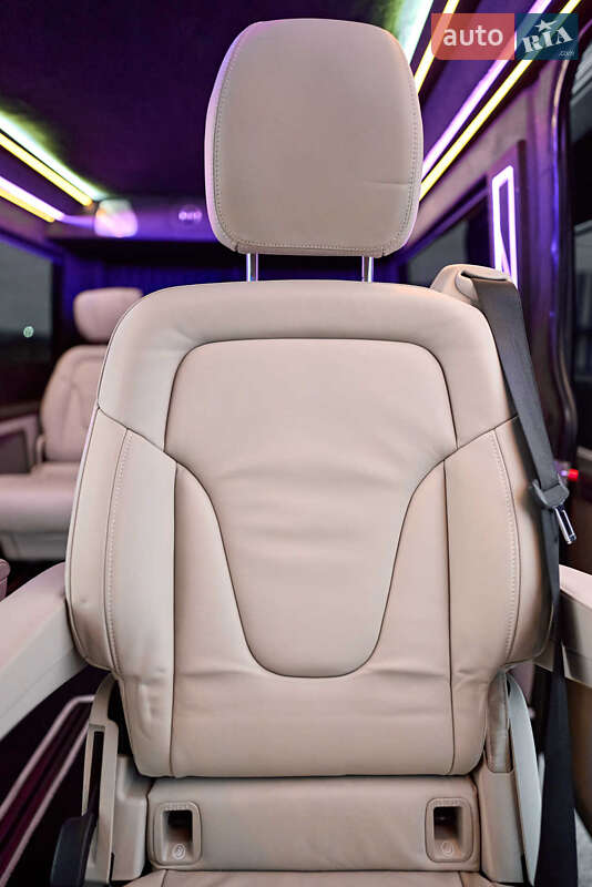 Универсал Mercedes-Benz Sprinter 2018 в Ровно