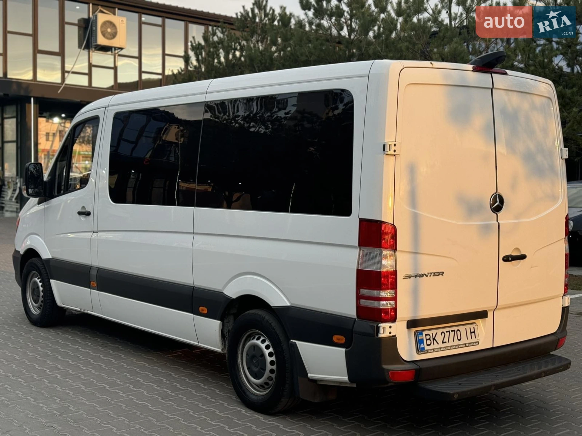 2017 Mercedes-Benz Sprinter - мініатюра 2