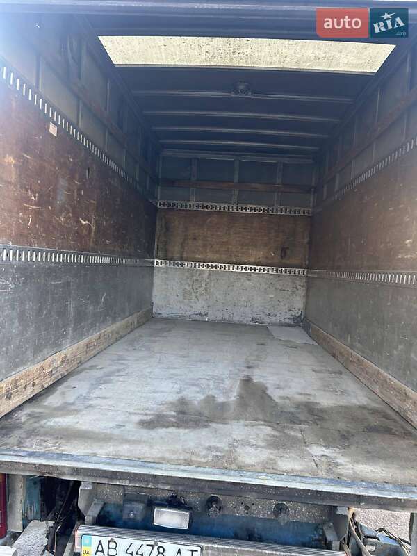 Вантажний фургон Mercedes-Benz Sprinter 2003 в Вінниці