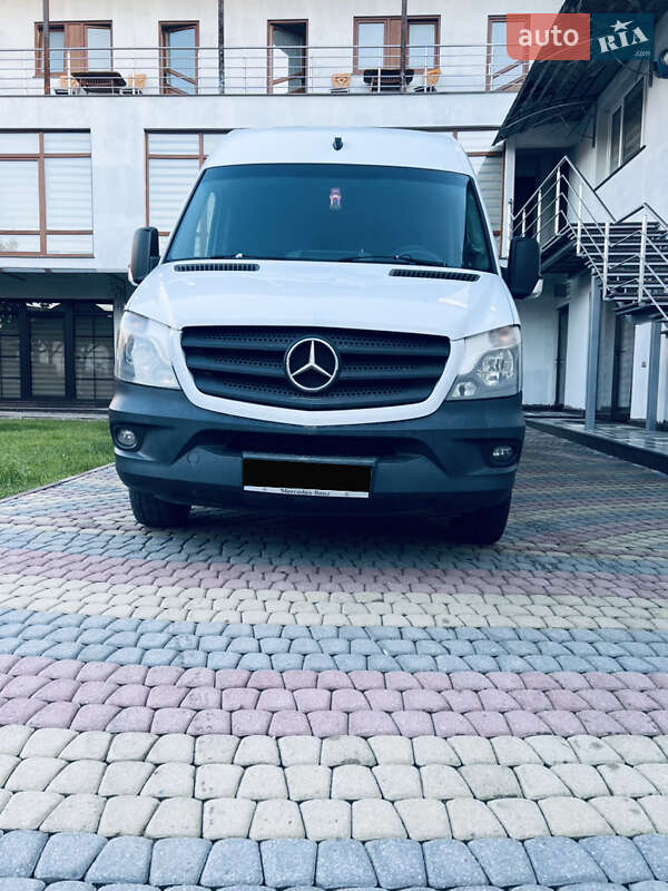 Вантажний фургон Mercedes-Benz Sprinter 2016 в Тячеві