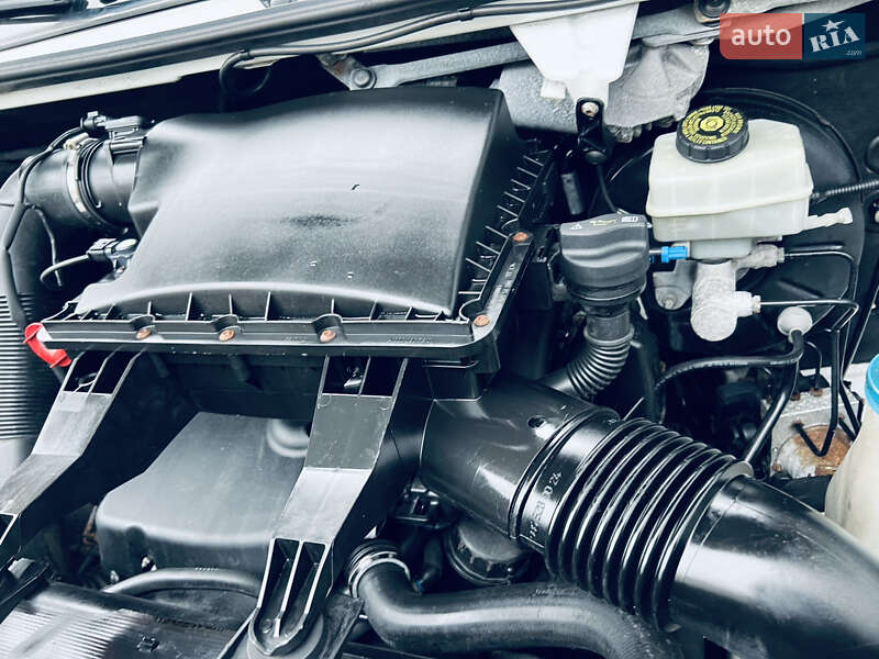 Вантажний фургон Mercedes-Benz Sprinter 2016 в Тячеві