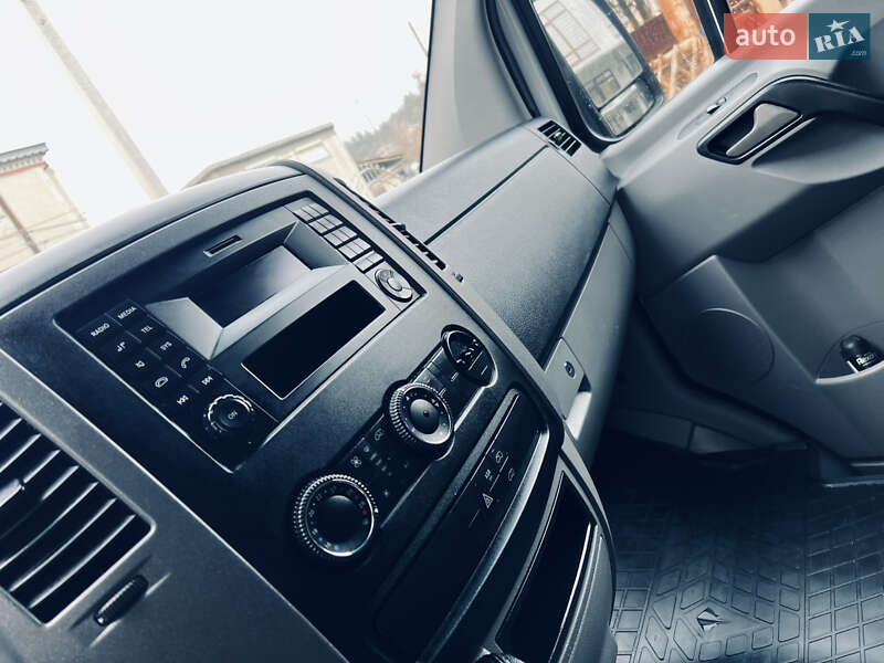 Вантажний фургон Mercedes-Benz Sprinter 2016 в Тячеві