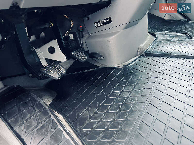 Вантажний фургон Mercedes-Benz Sprinter 2016 в Тячеві