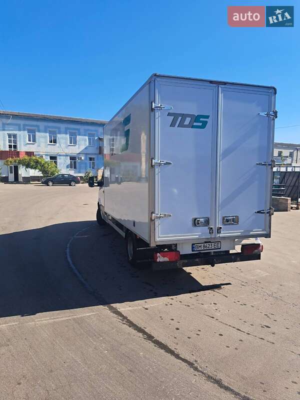 Вантажний фургон Mercedes-Benz Sprinter 2015 в Сумах