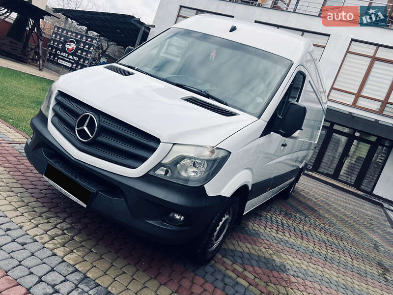 Вантажний фургон Mercedes-Benz Sprinter 2016 в Тячеві