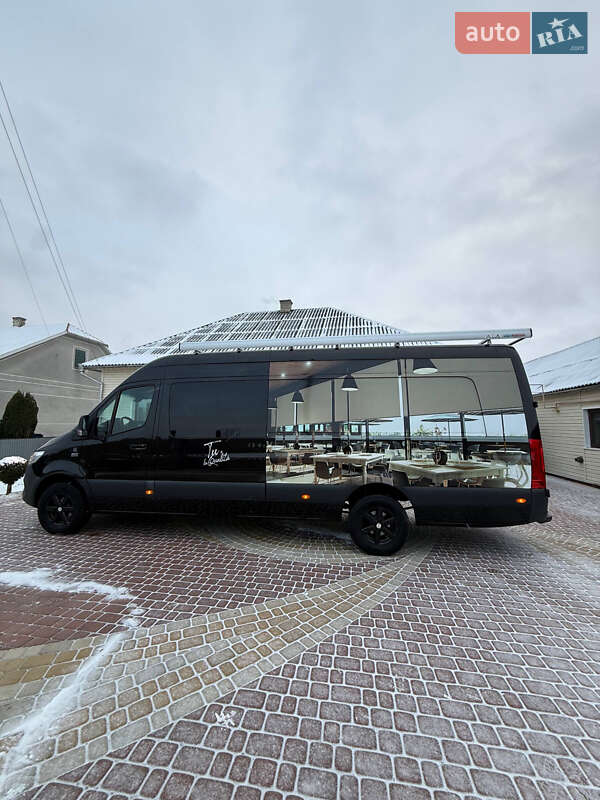Вантажний фургон Mercedes-Benz Sprinter 2021 в Чернівцях