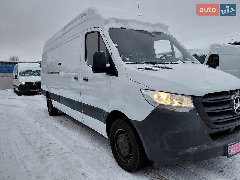 Mercedes-Benz Sprinter 2021