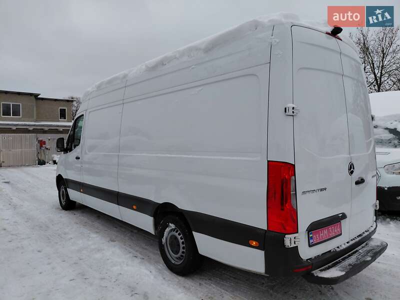 Вантажний фургон Mercedes-Benz Sprinter 2021 в Івано-Франківську