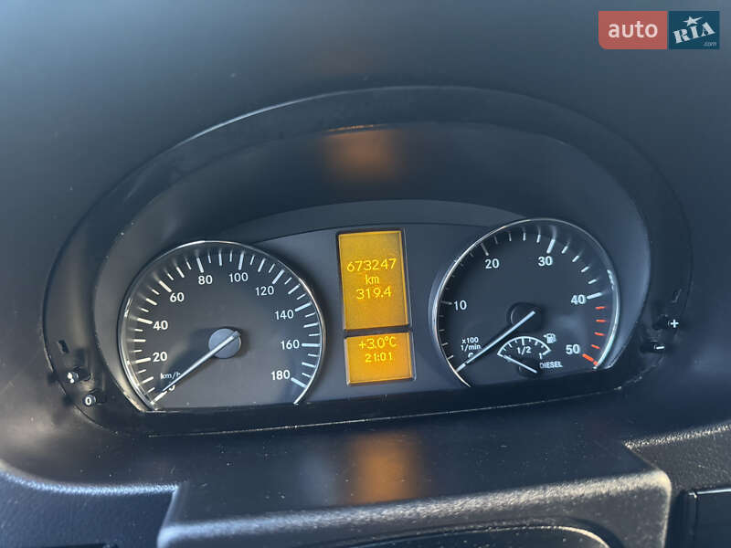 Грузовой фургон Mercedes-Benz Sprinter 2015 в Иршаве