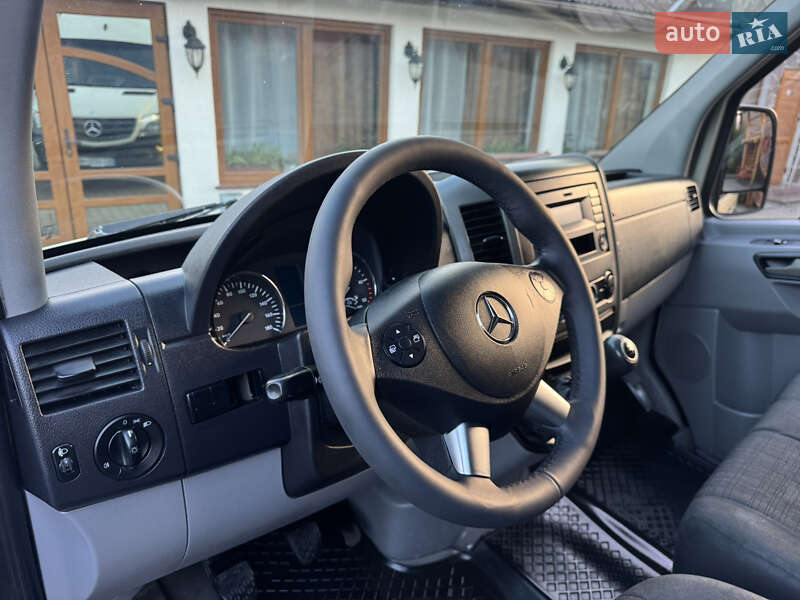 Грузовой фургон Mercedes-Benz Sprinter 2015 в Иршаве