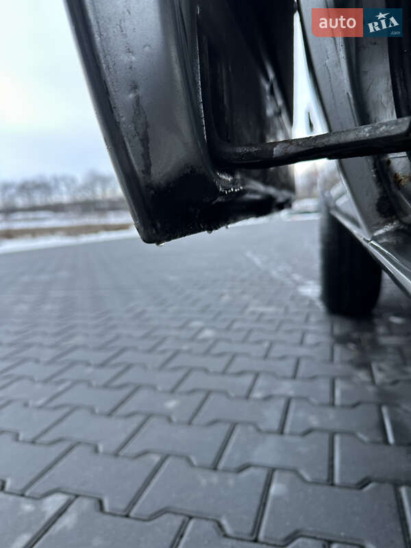 Вантажний фургон Mercedes-Benz Sprinter 2004 в Чернівцях