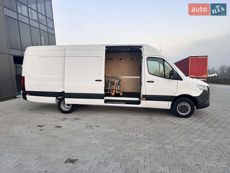 Вантажний фургон Mercedes-Benz Sprinter 2020 в Чернівцях