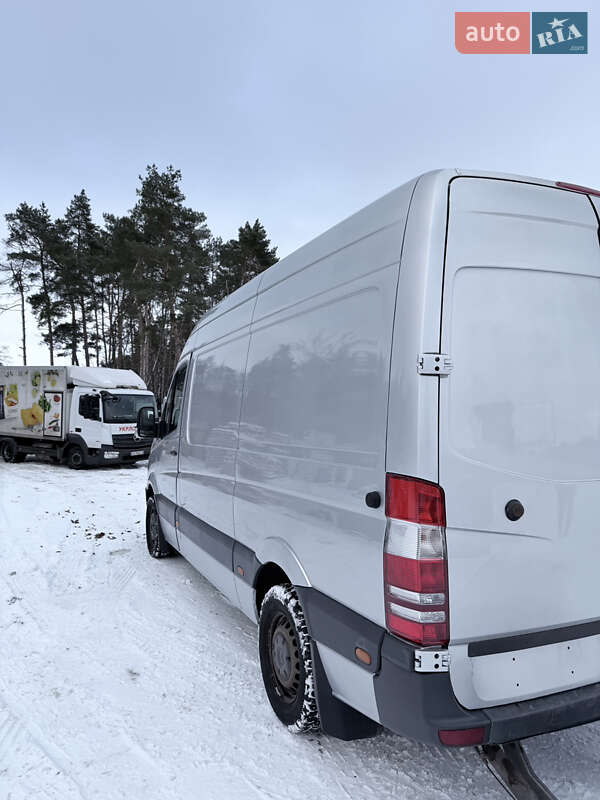 Вантажний фургон Mercedes-Benz Sprinter 2007 в Києві