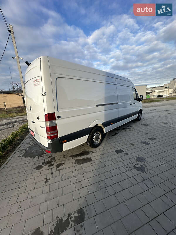 Грузовой фургон Mercedes-Benz Sprinter 2016 в Виноградове фото 10 Грузовой фургон Mercedes-Benz Sprinter 2016 в Виноградове