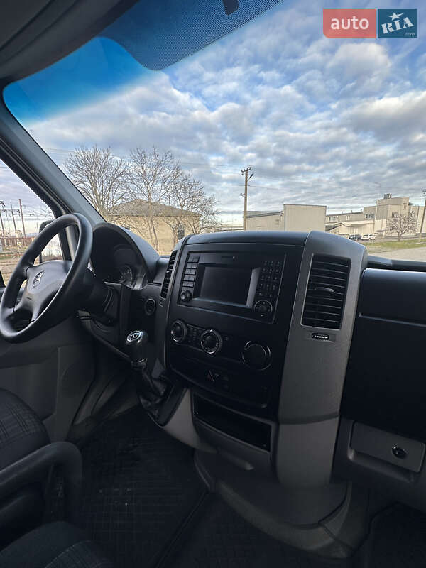 Грузовой фургон Mercedes-Benz Sprinter 2016 в Виноградове фото 18 Грузовой фургон Mercedes-Benz Sprinter 2016 в Виноградове