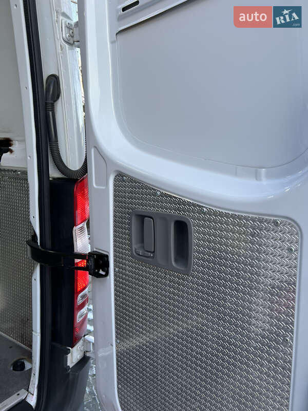 Вантажний фургон Mercedes-Benz Sprinter 2018 в Чернівцях