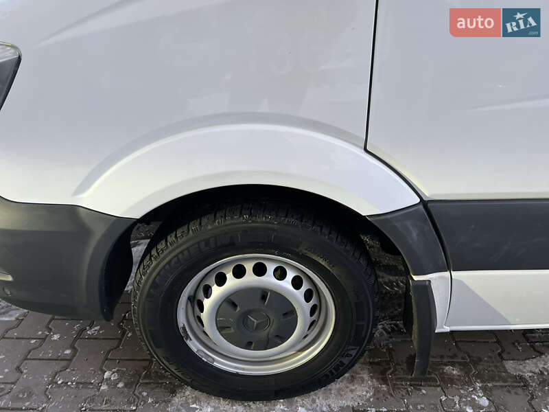 Вантажний фургон Mercedes-Benz Sprinter 2018 в Чернівцях