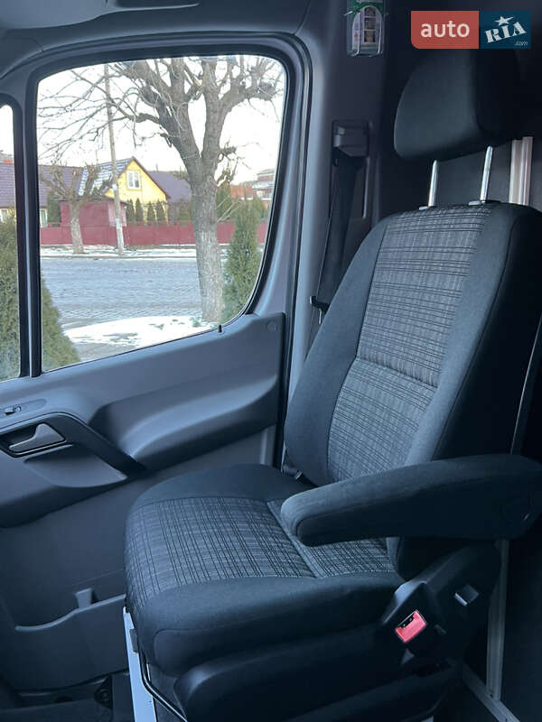Вантажний фургон Mercedes-Benz Sprinter 2018 в Чернівцях